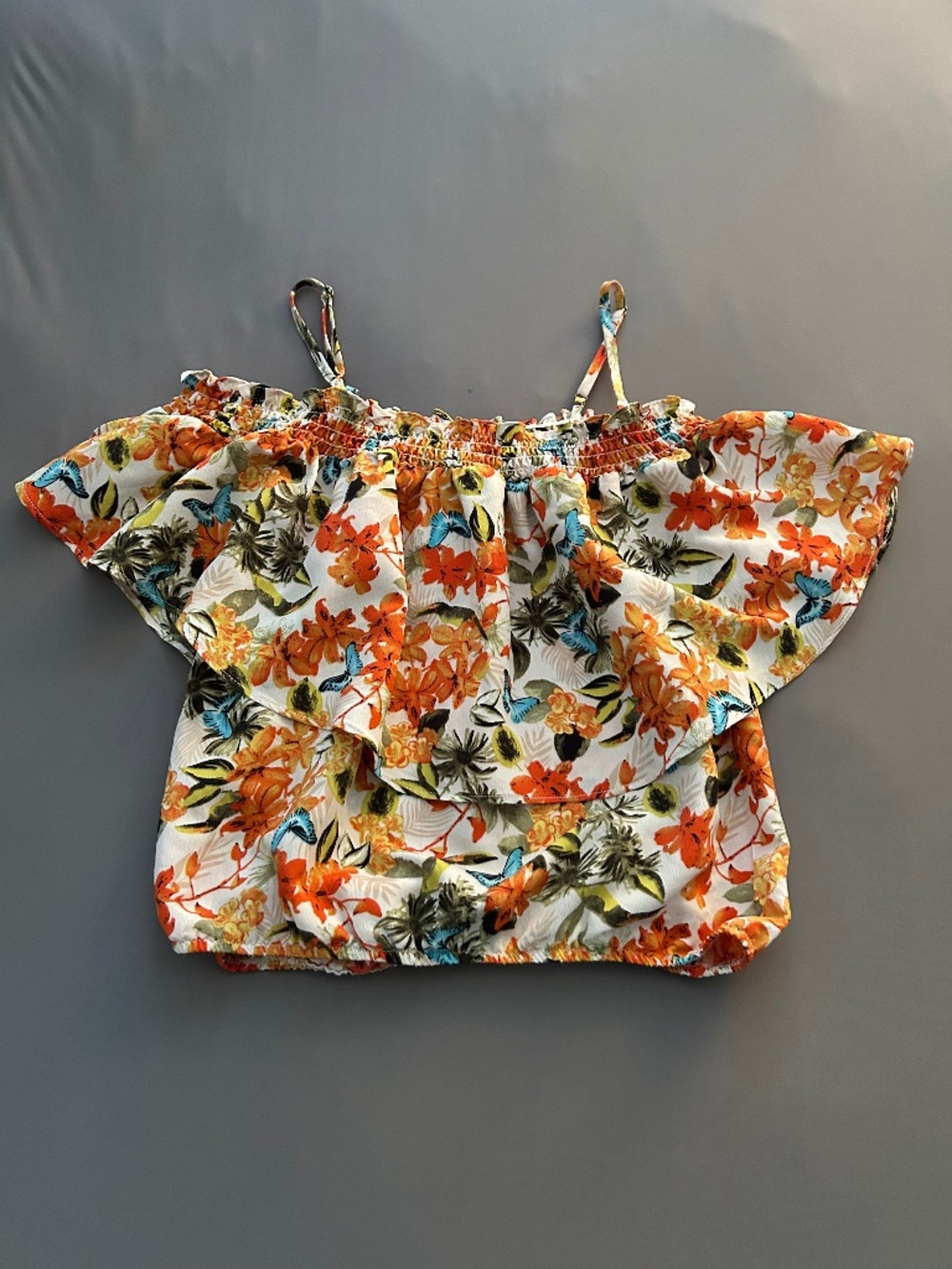 LOVE ON A HANGER floral butterfly crop top blouse, size XS